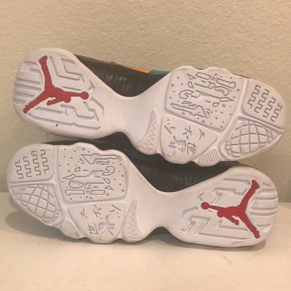 Retro Jordan 9 (GS) “Dream it Do it” - Picture 6 of 8